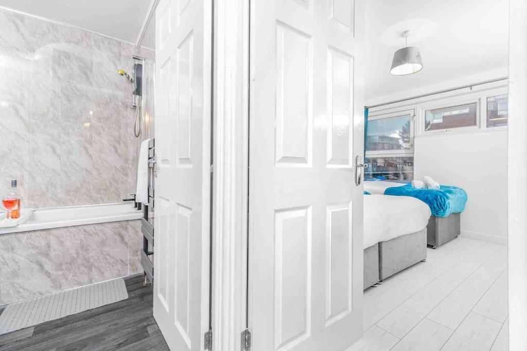 ✪Central✪6Bed✪ Parking✪Pool Table✪Private Patio ✪ Birmingham Exterior photo