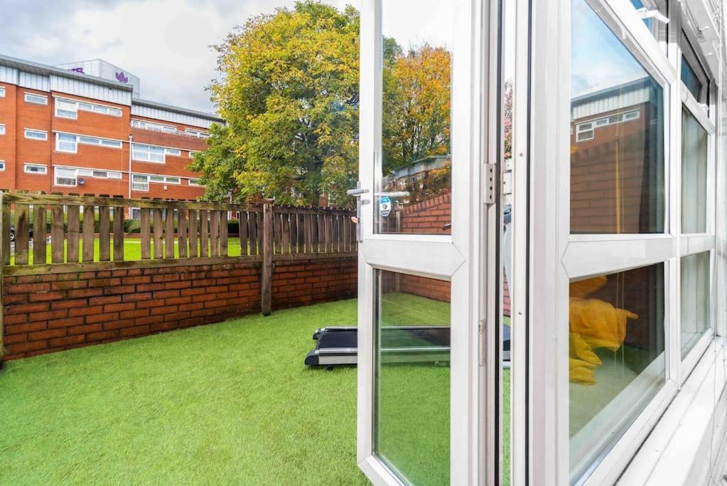 ✪Central✪6Bed✪ Parking✪Pool Table✪Private Patio ✪ Birmingham Exterior photo