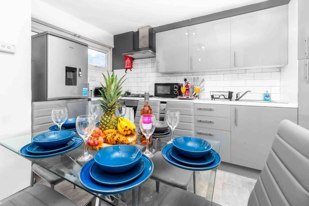 ✪Central✪6Bed✪ Parking✪Pool Table✪Private Patio ✪ Birmingham Exterior photo